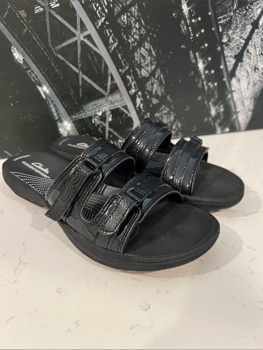 Clarks black patent Women's Breeze Piper Cloudsteppers Slide Sandals Size 8